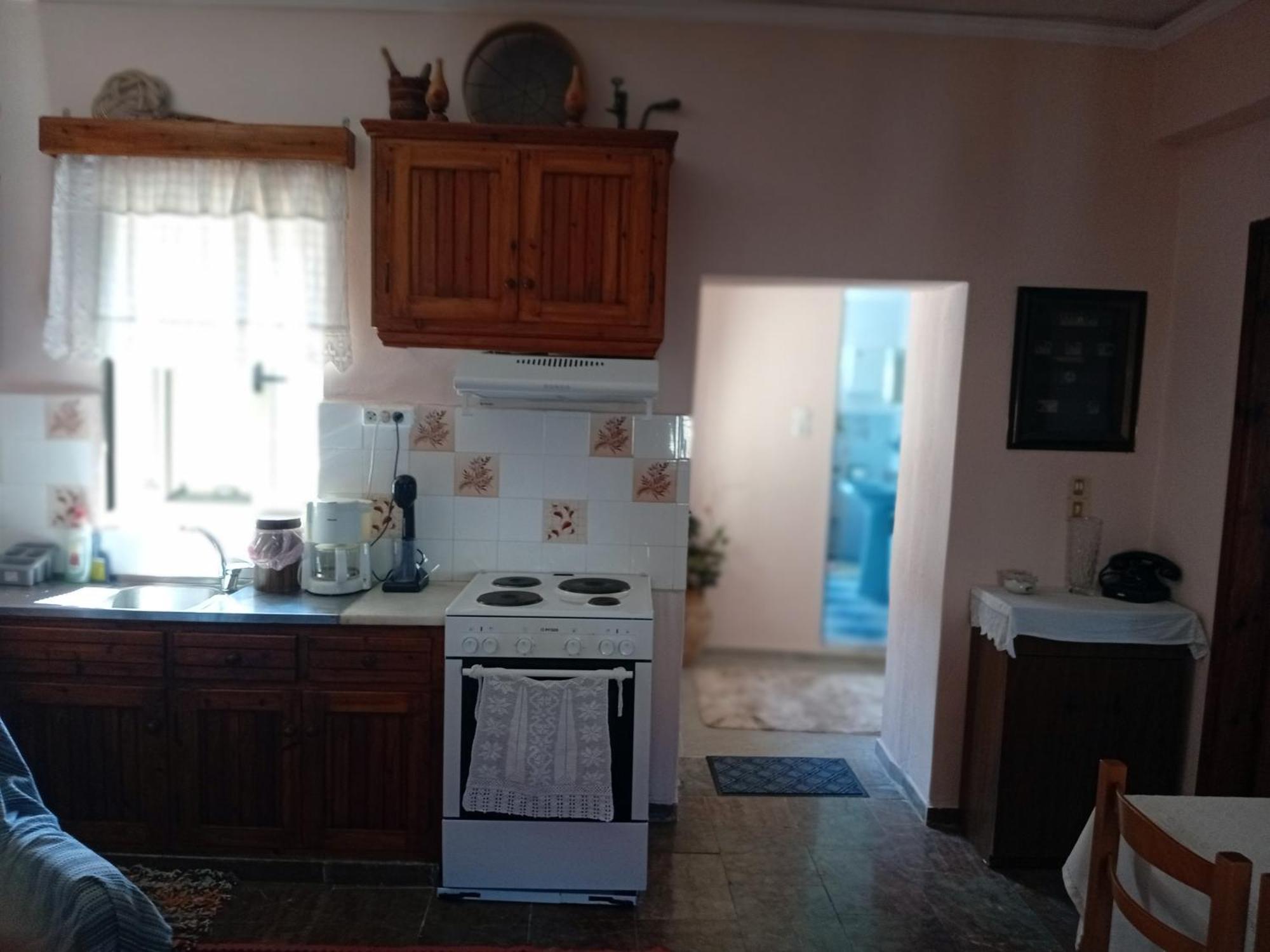 τhe Grandma's House Tseria